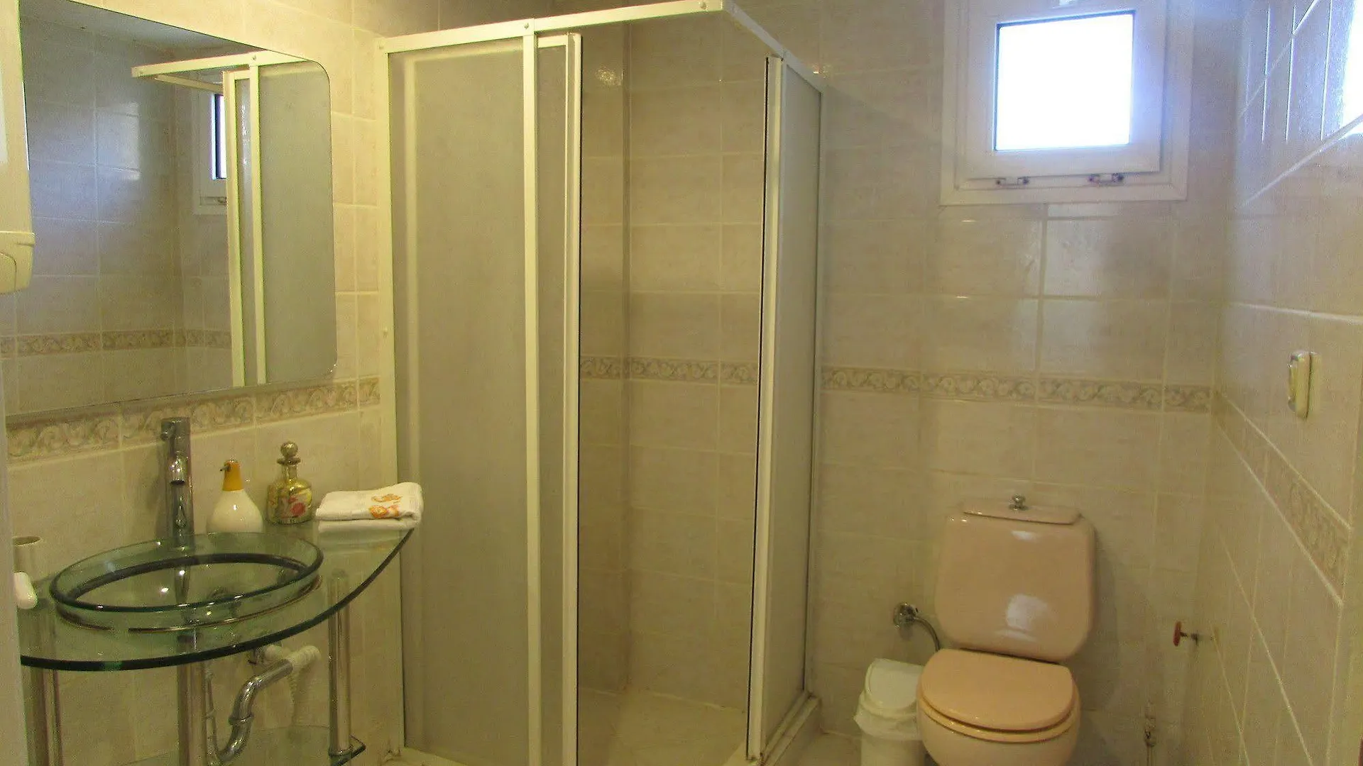 אלאקאטי Tepe Hotel
